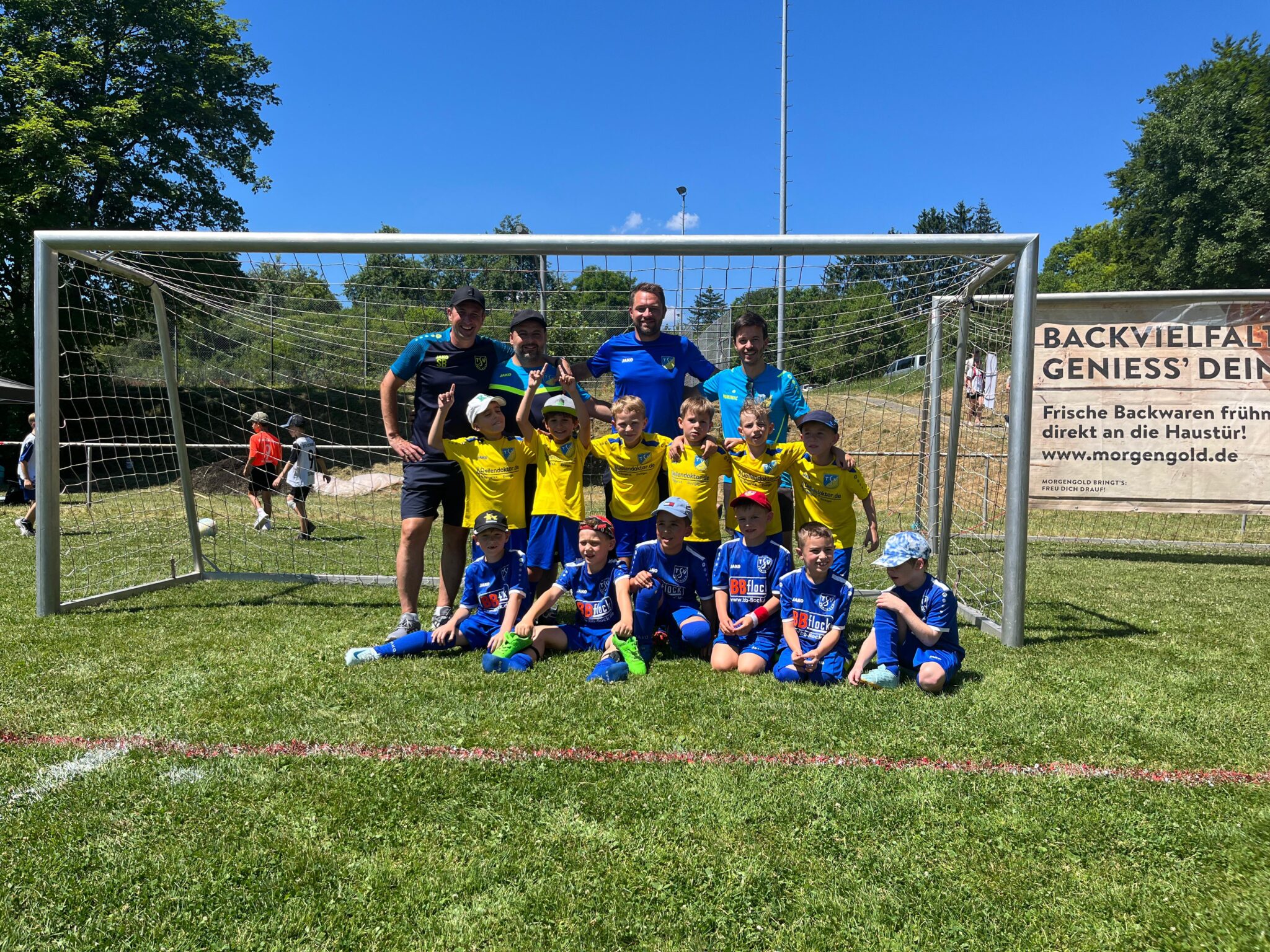 Mehr über den Artikel erfahren Bambini Spielbericht – MORGENGOLD-Cup 2025 beim VfL Ostelsheim am Sonntag 29.06.2025