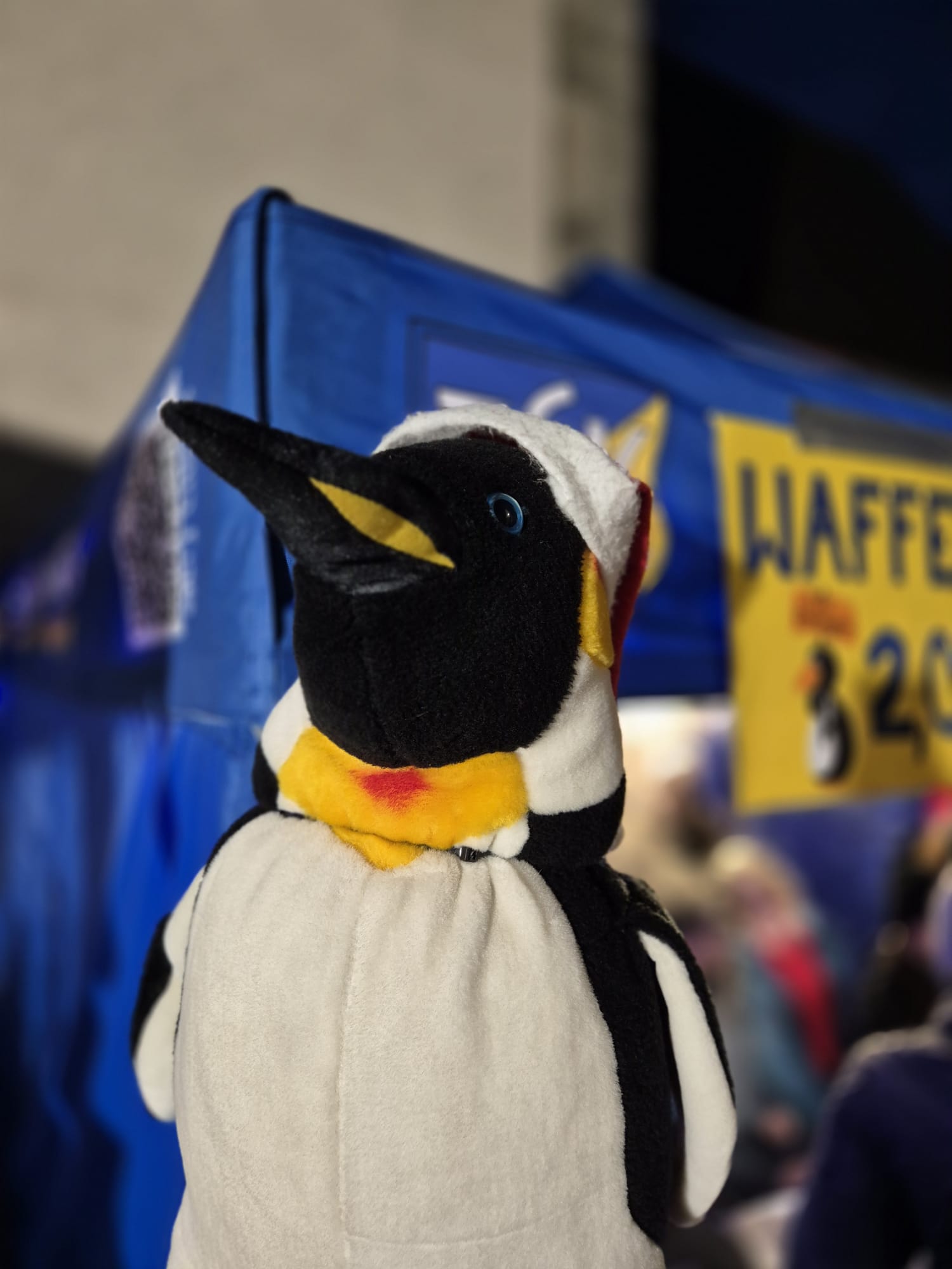 Mehr über den Artikel erfahren Waffelverkauf auf dem Ehninger Weihnachtsmarkt