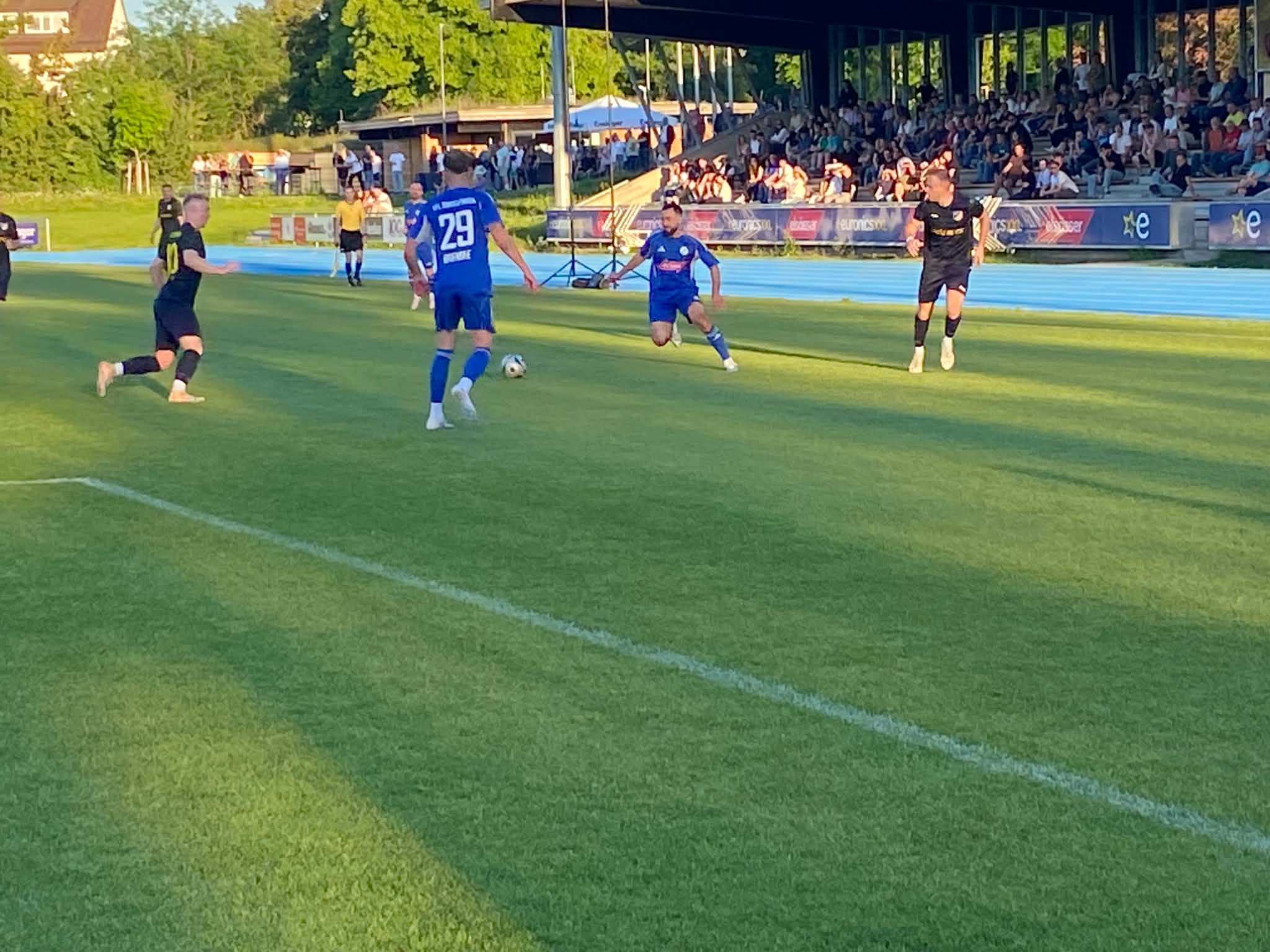 Mehr über den Artikel erfahren Pfingstfest als Landesliga-Tabellenführer