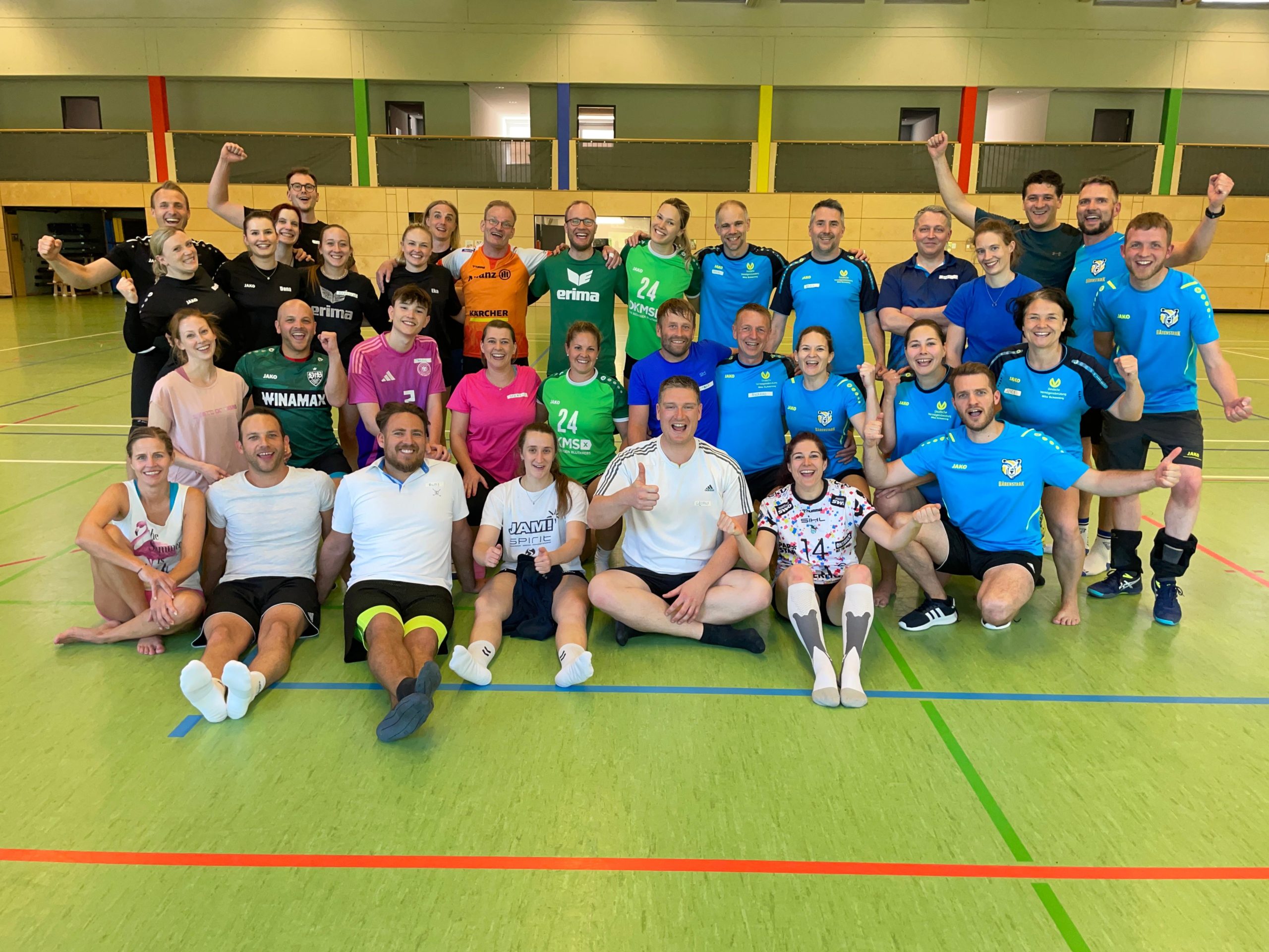 Read more about the article Volle Power am Volleyball-Trainingstag: Technik, Teamgeist und viel gute Laune!